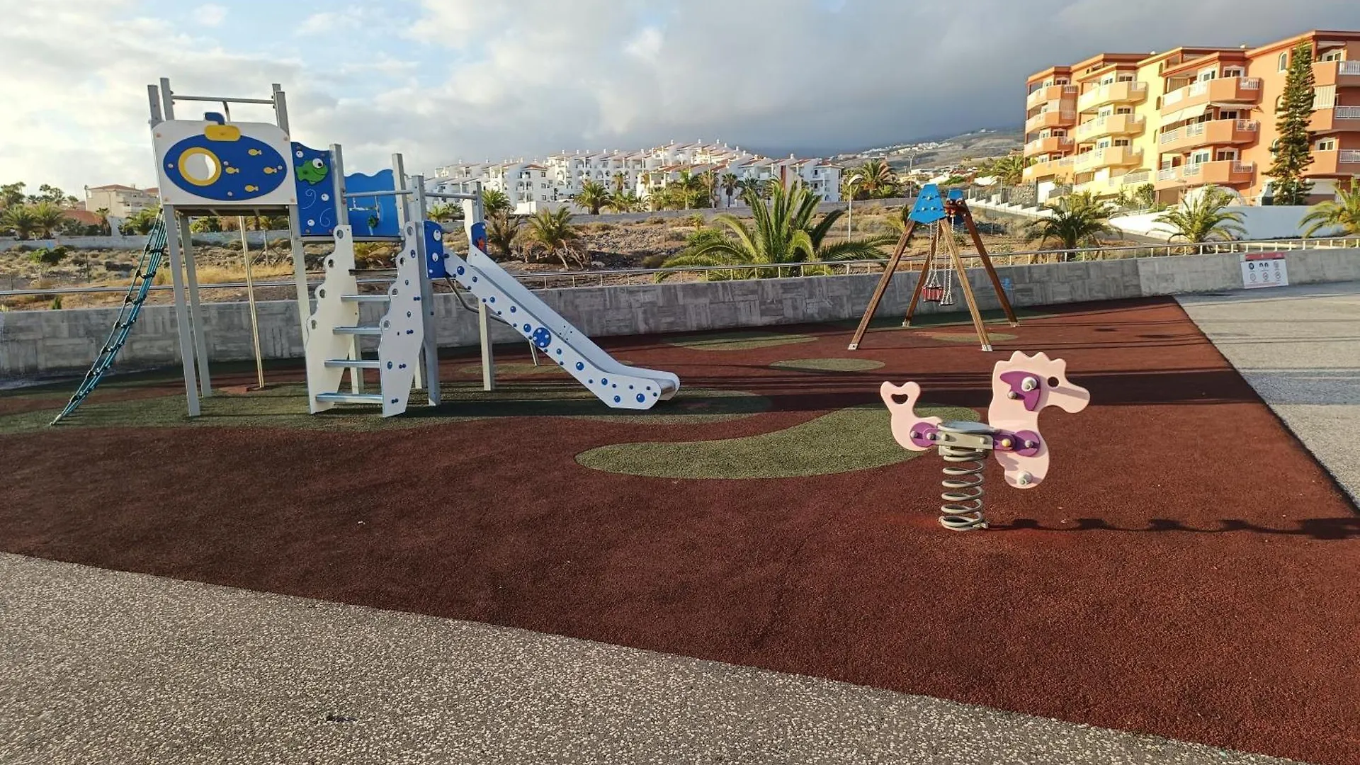 شقة Apartamento Arcoiris كالاو سالفاجي إسبانيا